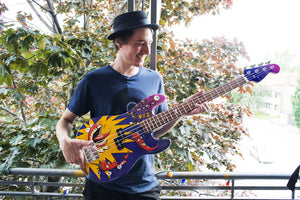 Une basse pour les Red Hot chili peppers